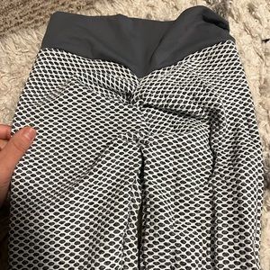Tik Tok leggings size M